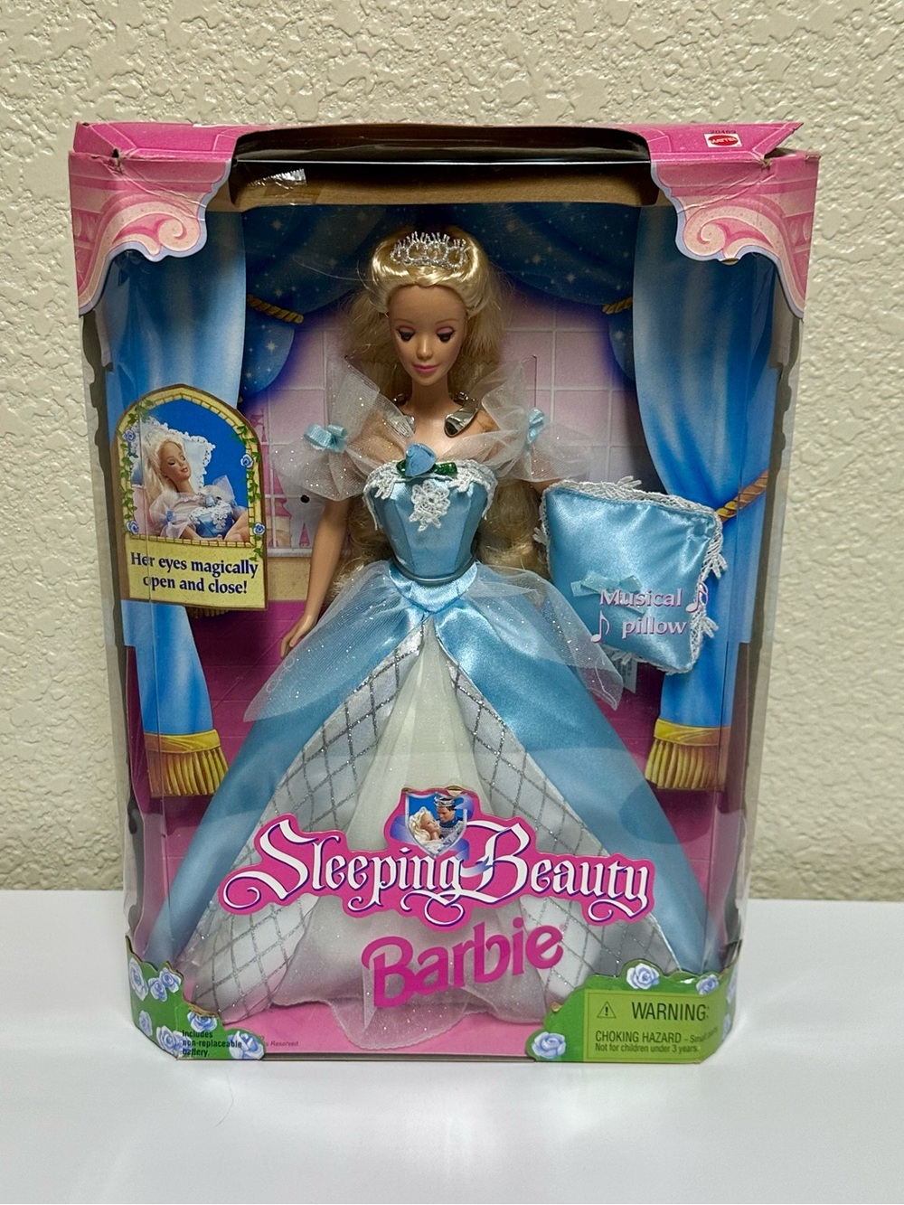Vintage New in Box 1998 Sleeping Beauty Barbie Magical Eyes Open & Close